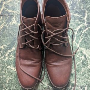 Guess Los Angeles Vintage Shoes